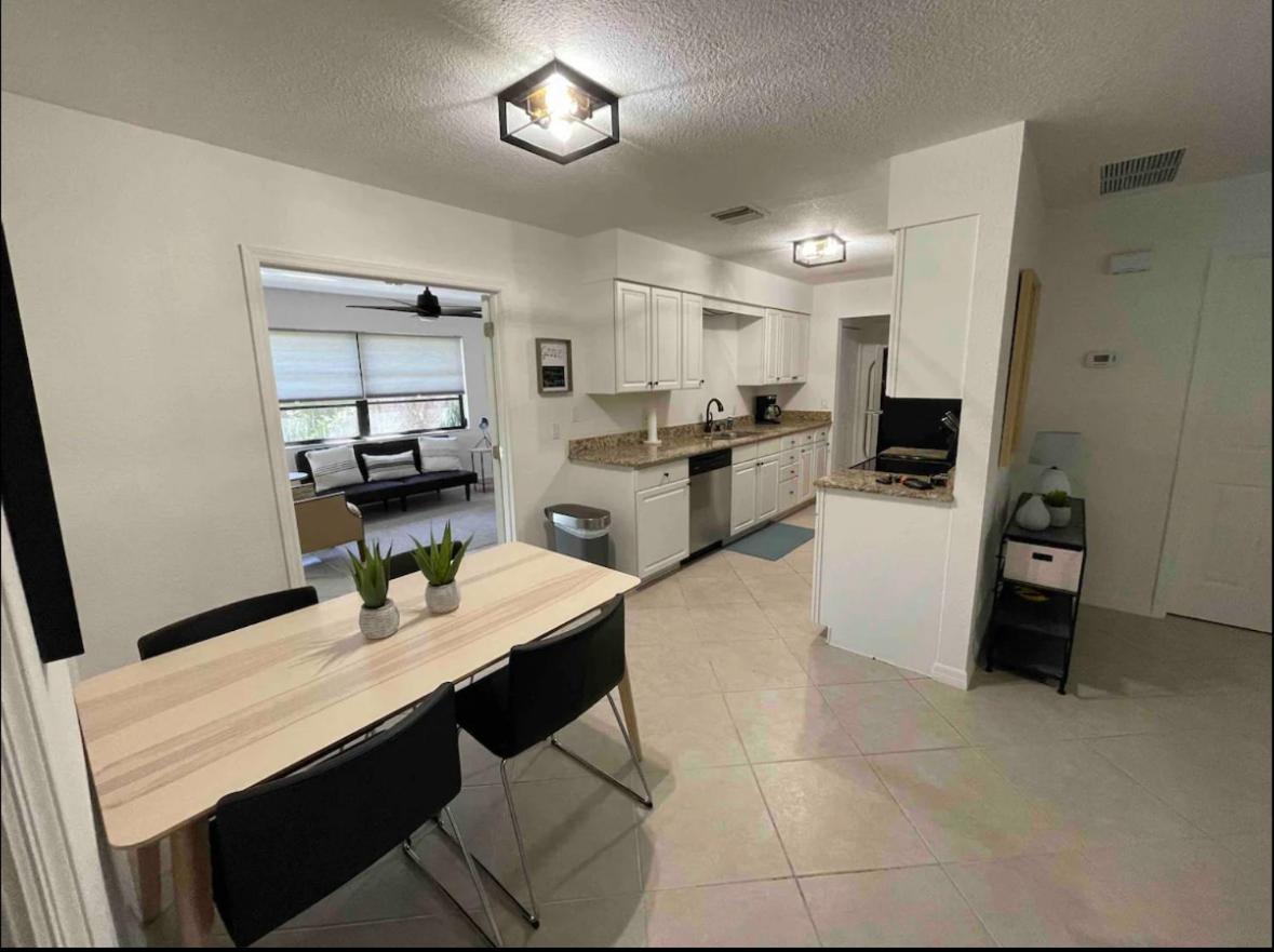 Shamrock Park, Legacy Trail And Manasota Key! Villa Venice Ngoại thất bức ảnh